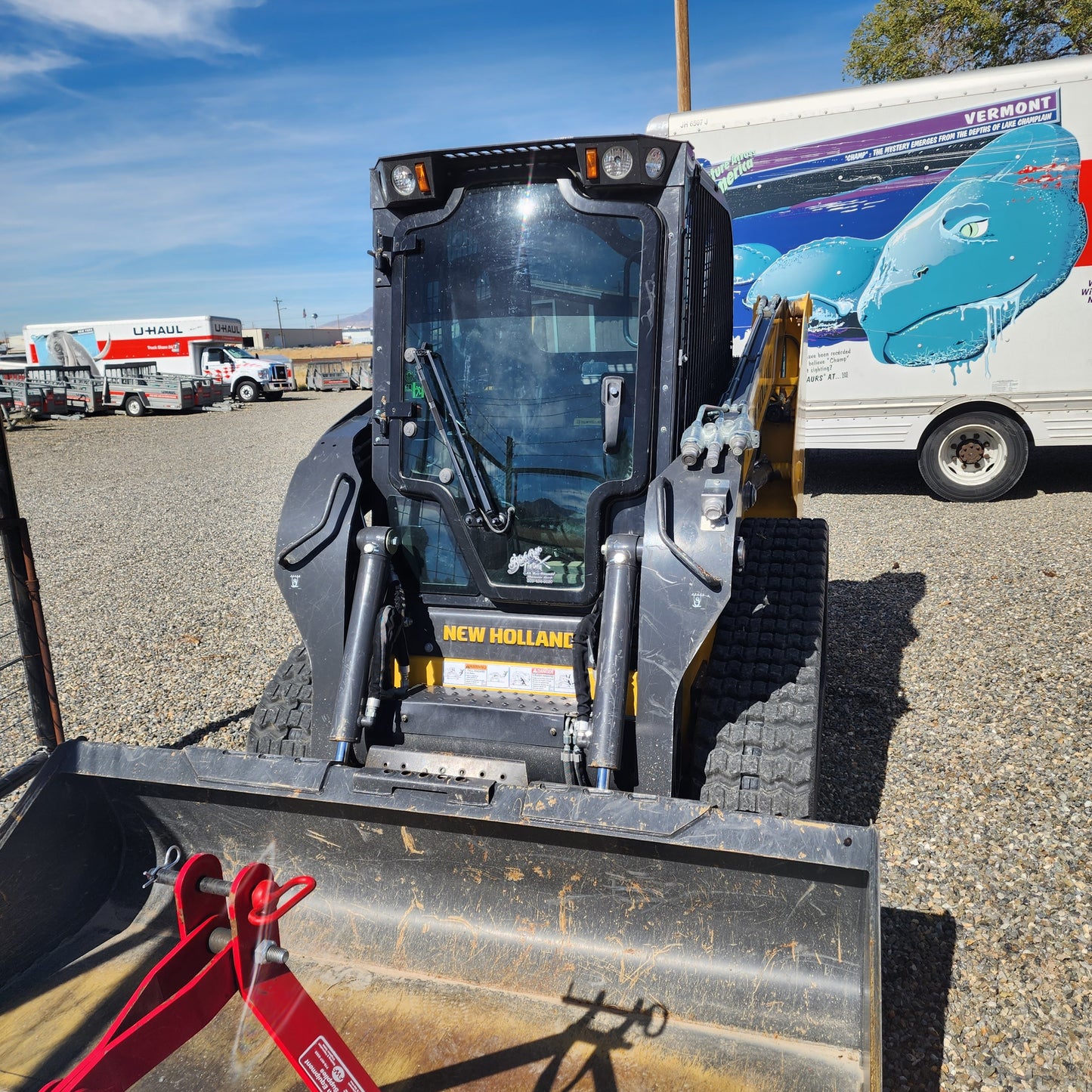 New Holland C327 Skid Steer